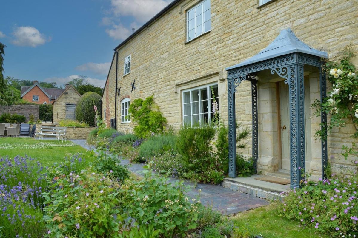 Beautiful Cotswold With Hot Tub