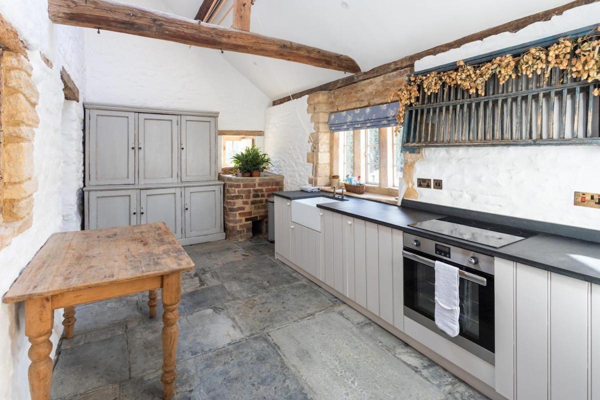 Beautiful Cotswold With Hot Tub Holiday home